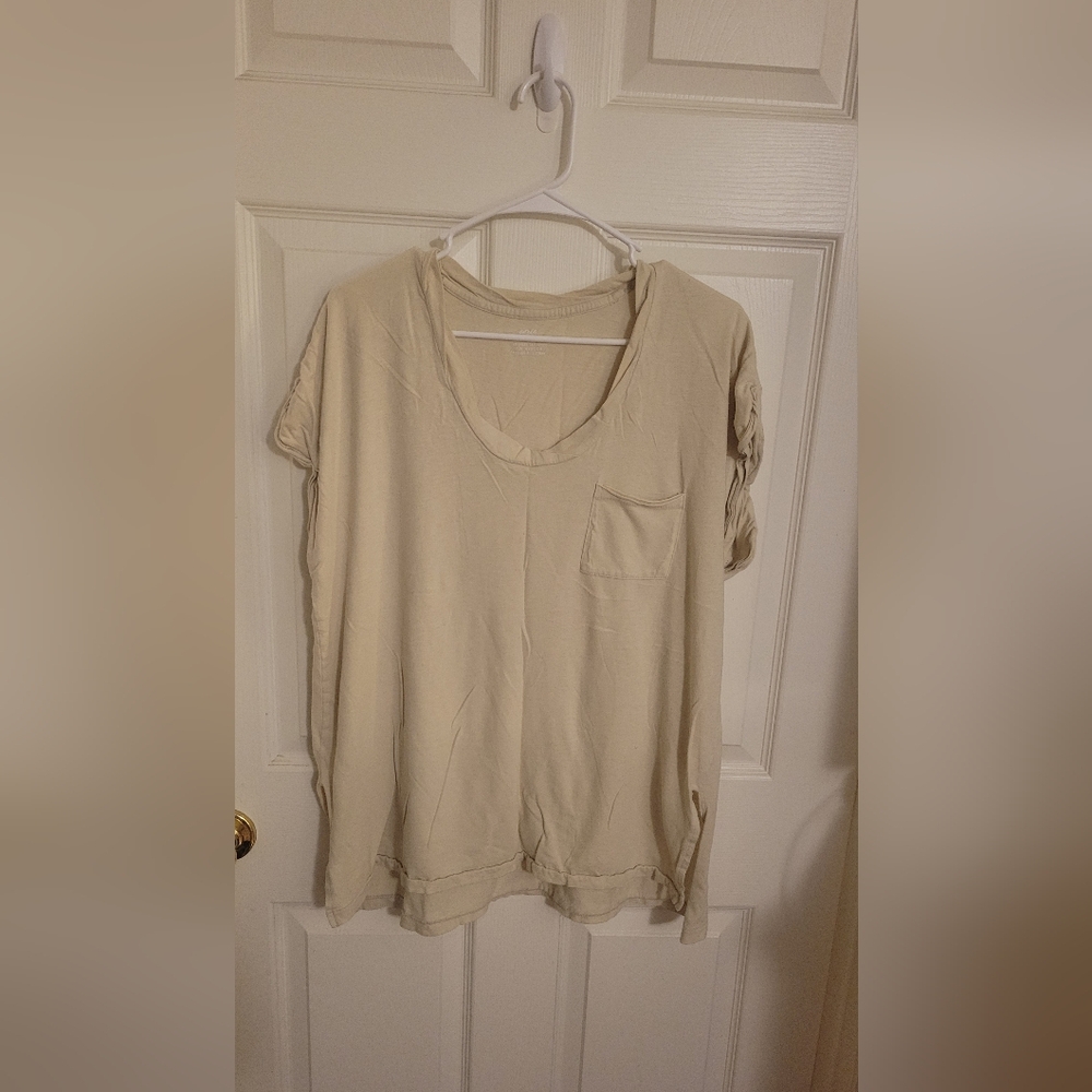 Oversized boyfriend tee